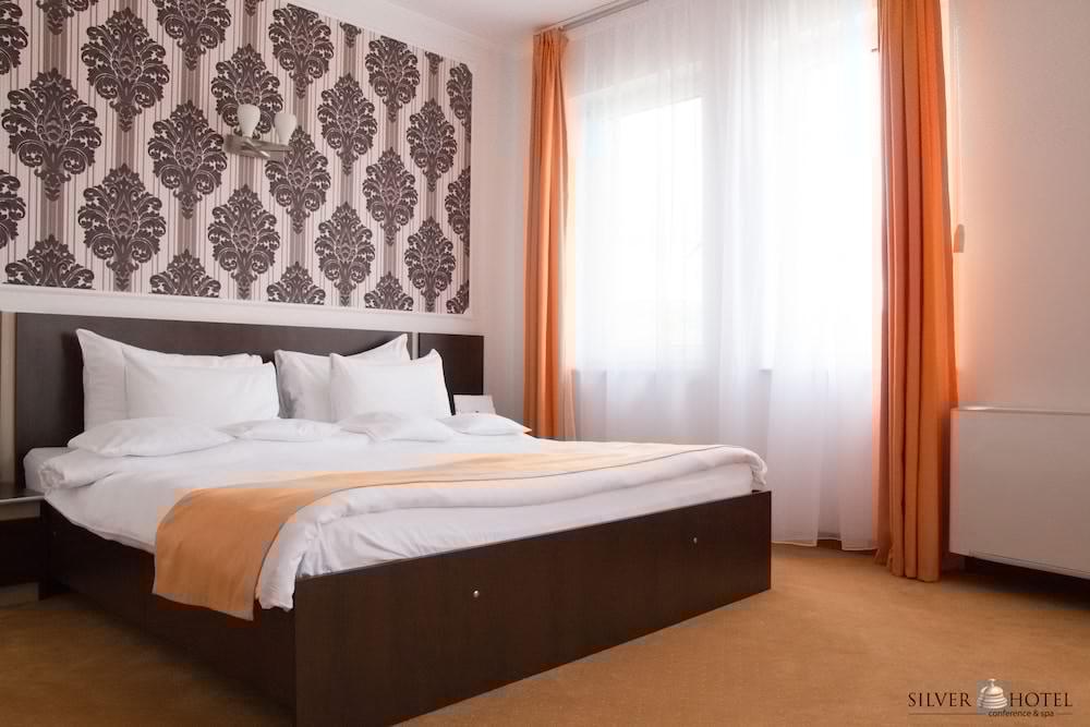 Silver Hotel Oradea Εξωτερικό φωτογραφία